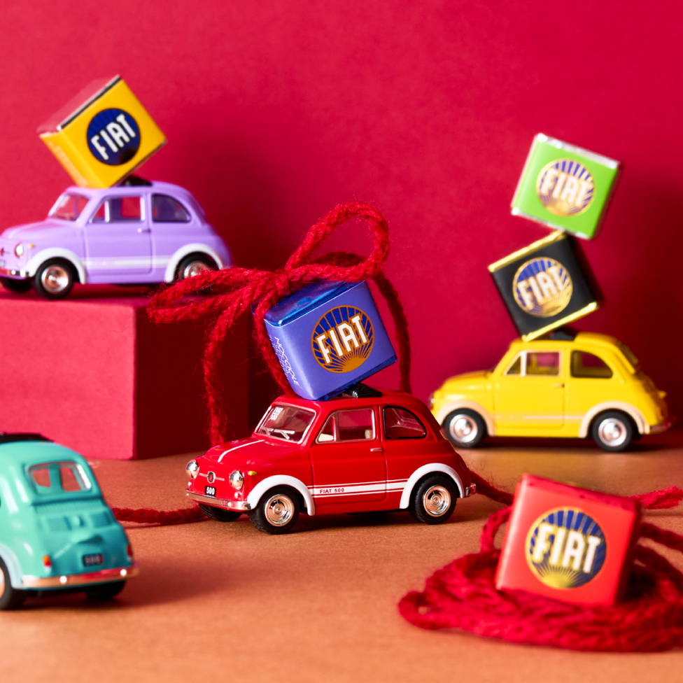 FIAT フィアット チョコレート・ミニカーセット缶 マイアーニ Majani C-26 / バレンタイン のし包装メッセージカード不可