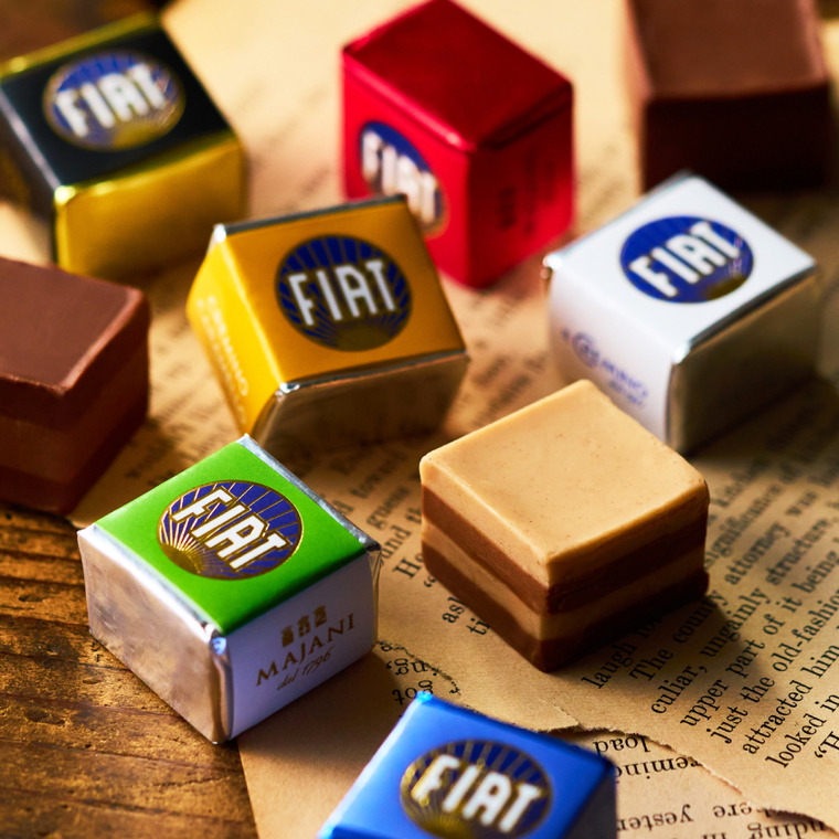 FIAT フィアット チョコレート・ミニカーセット缶 マイアーニ Majani C-26 / バレンタイン のし包装メッセージカード不可