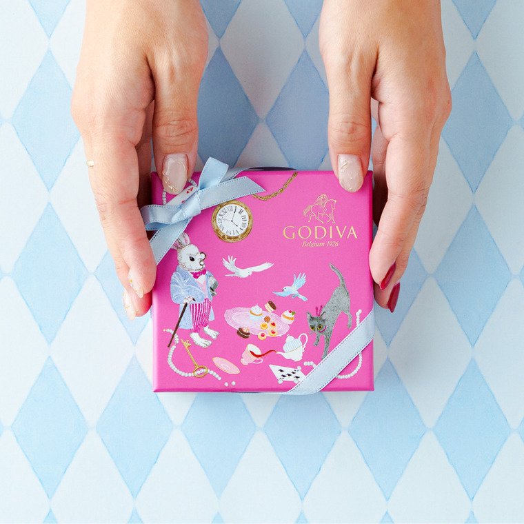 ゴディバ GODIVA アリスのティーパーティ アソートメント 4粒入 （209955） C-26 YQ バレンタイン のし包装メッセージカード不可