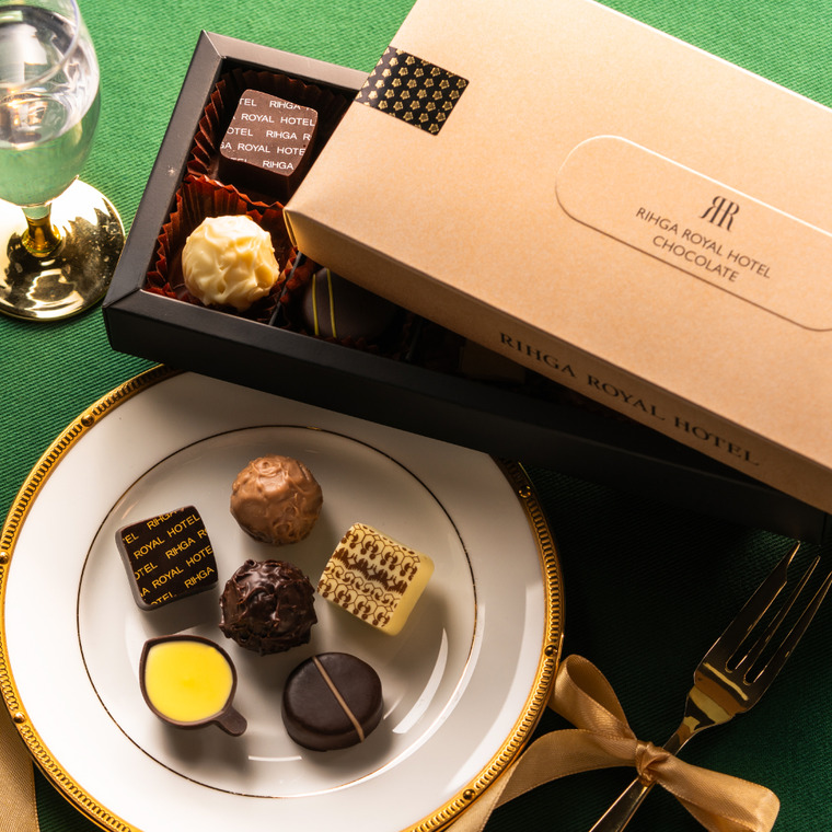 リーガロイヤルホテル シック・ショコラ チョコレート 11個 C-25 QE