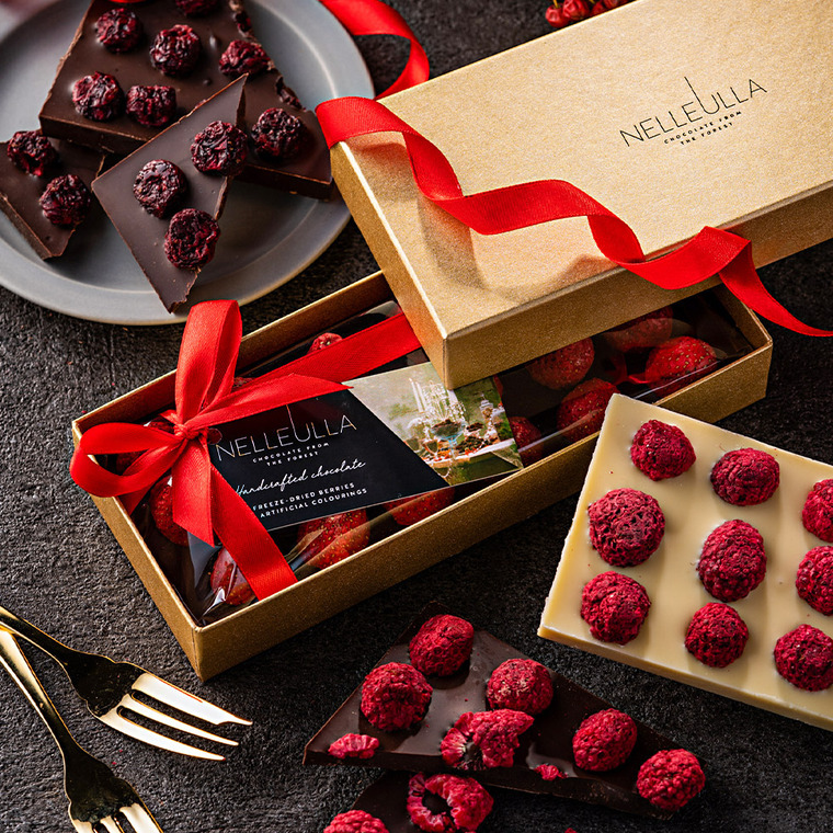 ネレウラ BERRY LOVE 150g 賞味期限2023年8月,9月 ストロベリー / ラズベリー / チェリー / ワイルドブラックベリー