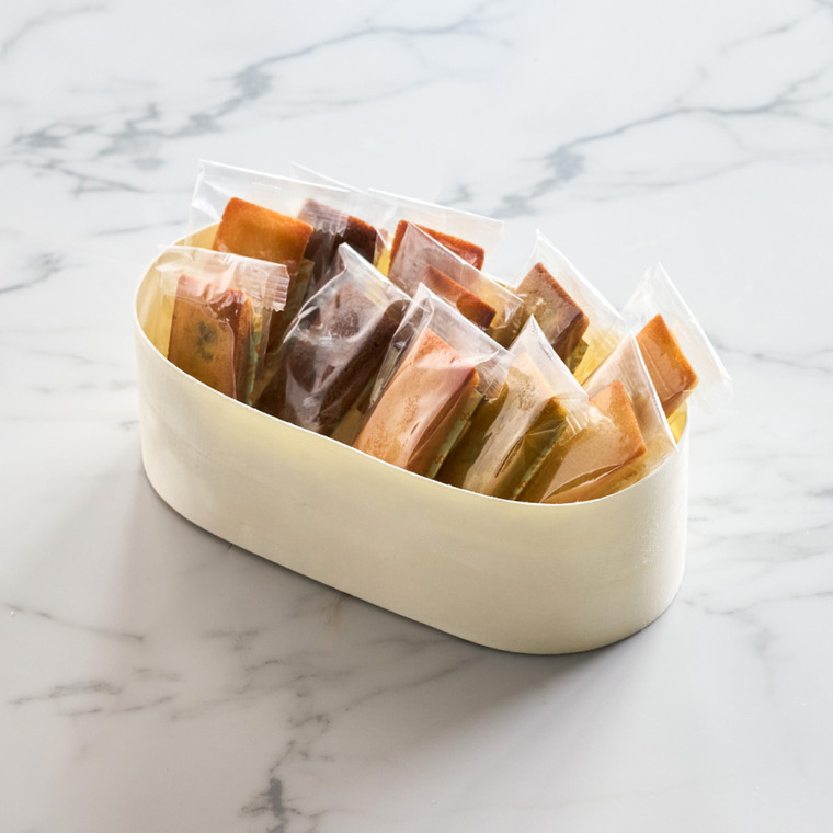 DEAN & DELUCA ディーンアンドデルーカ プティフィナンシェコレクション 春夏限定 12個入 のし包装メッセージカード不可　賞味期限：2026年6月10日