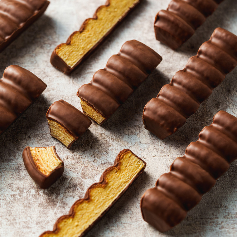 ユーハイム バウムバトン09 3個入 内祝い 洋菓子 焼き菓子 個包装 プレゼント ブランド 手土産