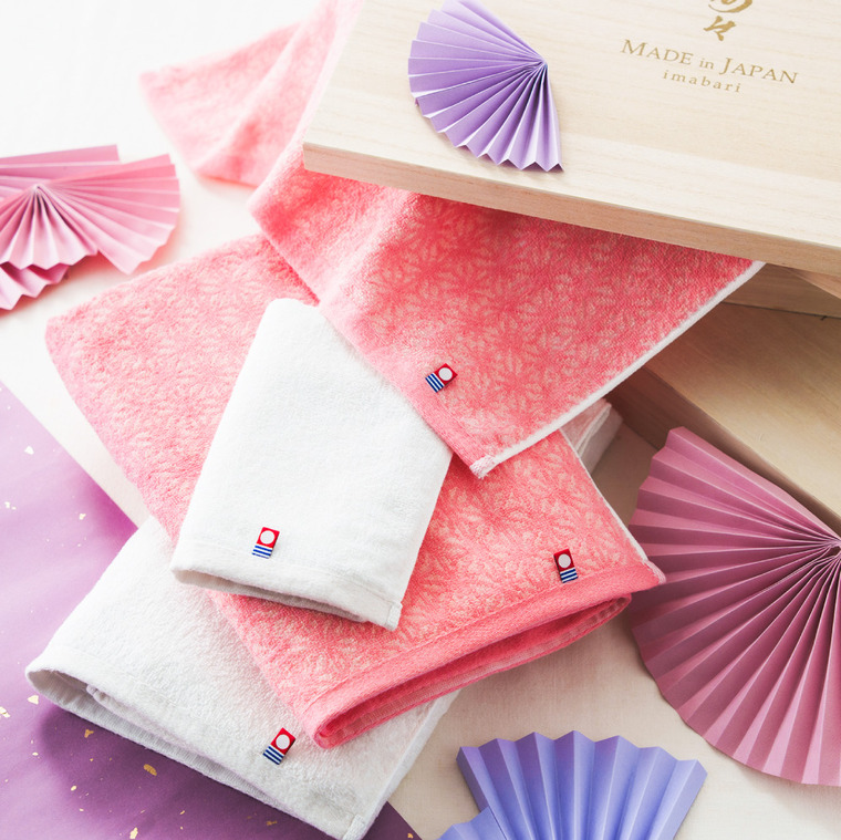 今治タオル 寿々(じゅじゅ)木箱入り紅白タオルセット(バスタオル・フェイスタオル・ハンドタオル)