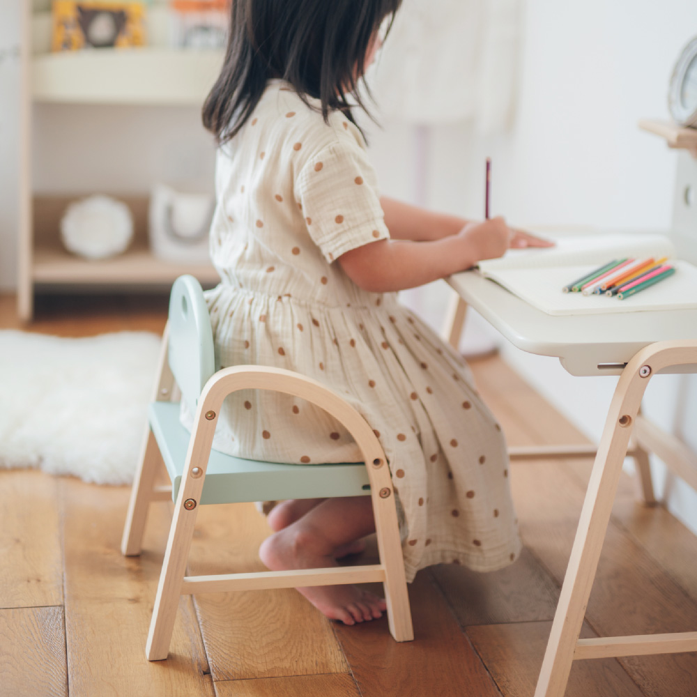 キッズチェア 木製 ロータイプ 子供用 くすみカラー Kids Arm Chair -amy- ILC-3434 のし、包装、メッセージカード不可