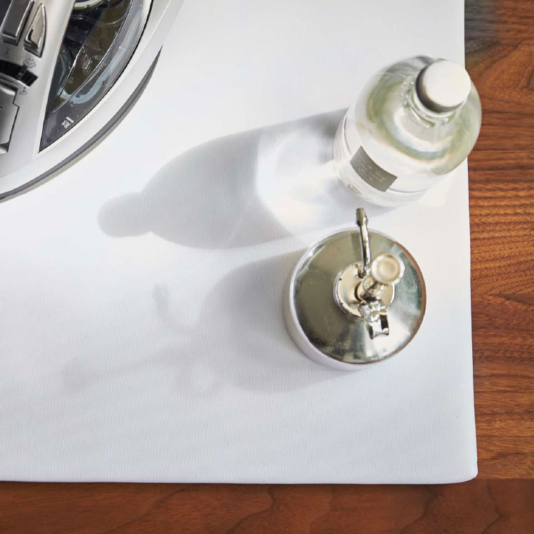 平型アイロン台 タワー 山崎実業 tower ホワイト/ブラック 卓上 コンパクト 四角 約60×36cm 1227 1228 タワーシリーズ