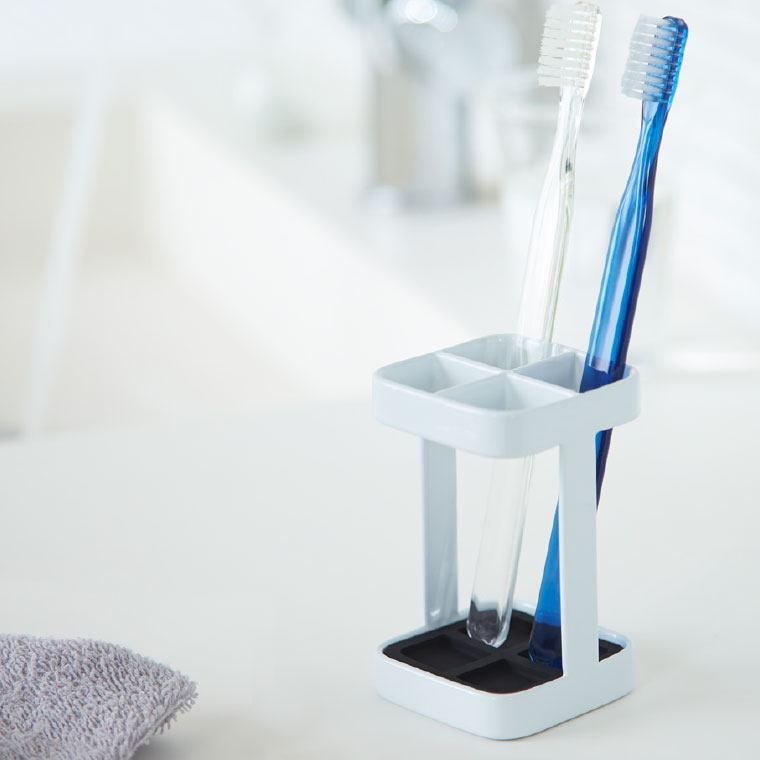 トゥースブラシスタンド スリム タワー 山崎実業 tower 歯ブラシホルダー ホワイト/ブラック 2821 2822 タワーシリーズ