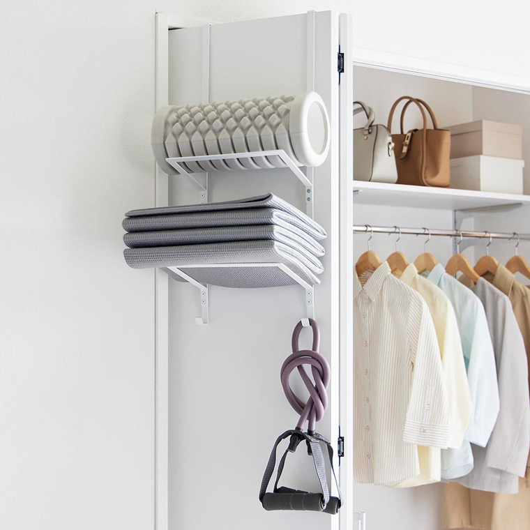 tower フィットネスグッズ収納ハンガー タワー 山崎実業 収納 送料無料 1987 1988 ホワイト ブラック / トレーニンググッズ ヨガマット フォームローラー 縄跳び 白 黒 浮かせる収納 壁面収納 yamazaki