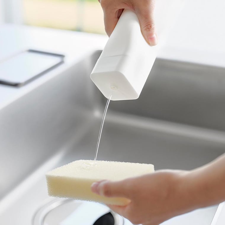 山崎実業 tower シリコーン食器用洗剤詰め替えボトル タワー キッチン 3777 3778 ホワイト ブラック