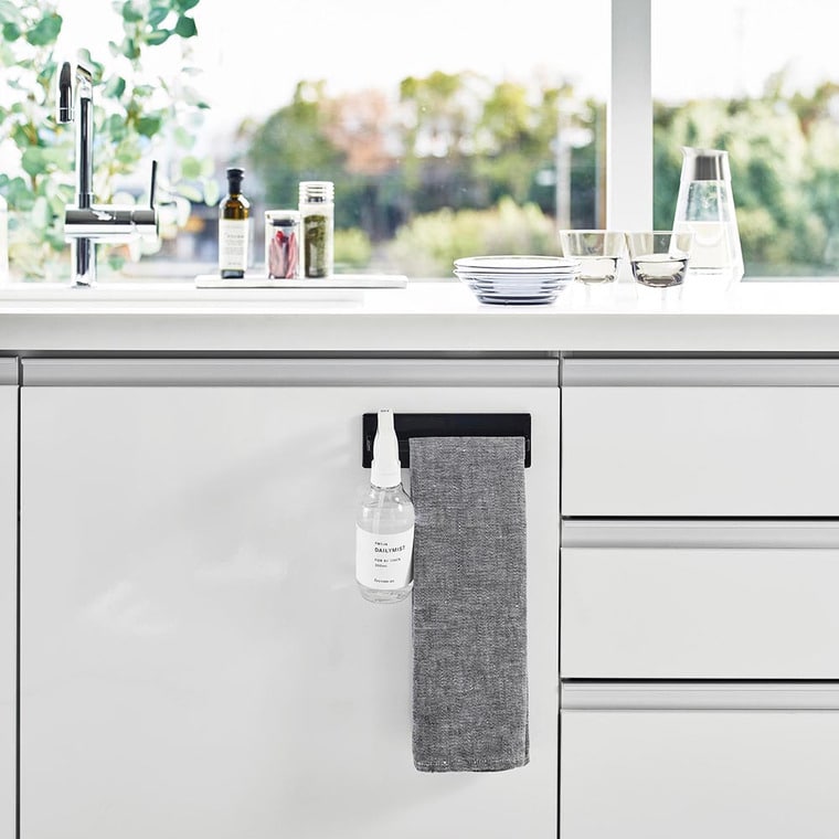 （土・日発送可） フィルムフックキッチンタオルハンガー タワー 山崎実業 公式 tower キッチン 用品 2161 2162 ホワイト ブラック