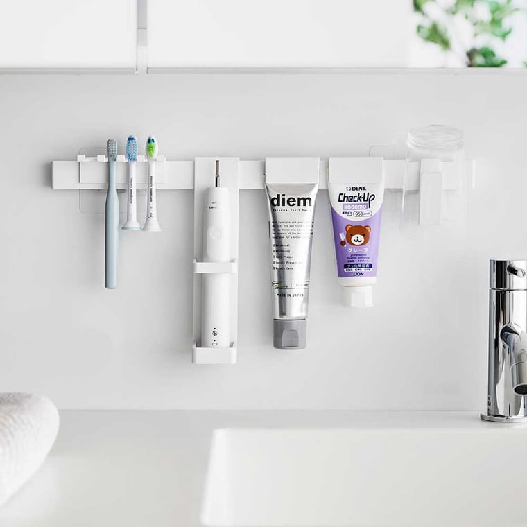 （土・日発送可） フィルムフック電動歯ブラシ&歯磨き用品収納セット タワー 山崎実業 公式 tower 1881 1882 ホワイト ブラック / 送料無料
