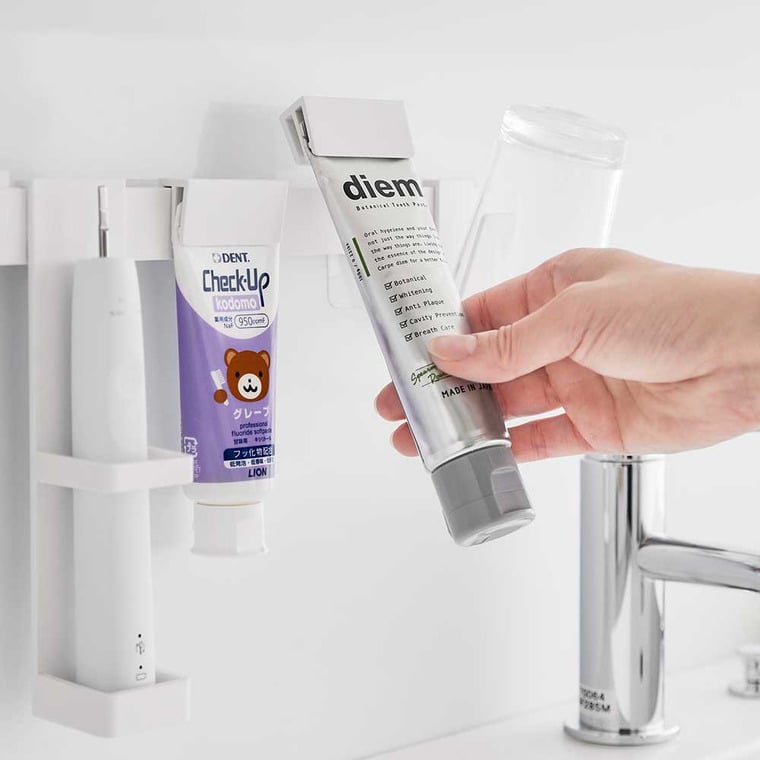 （土・日発送可） フィルムフック電動歯ブラシ&歯磨き用品収納セット タワー 山崎実業 公式 tower 1881 1882 ホワイト ブラック / 送料無料