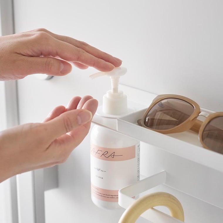 （土・日発送可） マグネットUV対策用品収納ホルダー タワー 山崎実業 公式 tower マグネット 1945 1946 ホワイト ブラック / 玄関収納