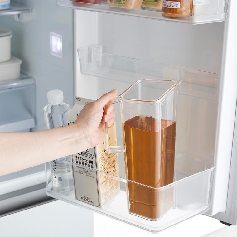 （土・日発送可） ハンドル付き冷水筒 タワー 1.2L 山崎実業 公式 tower キッチン 1646 1647 ホワイト ブラック