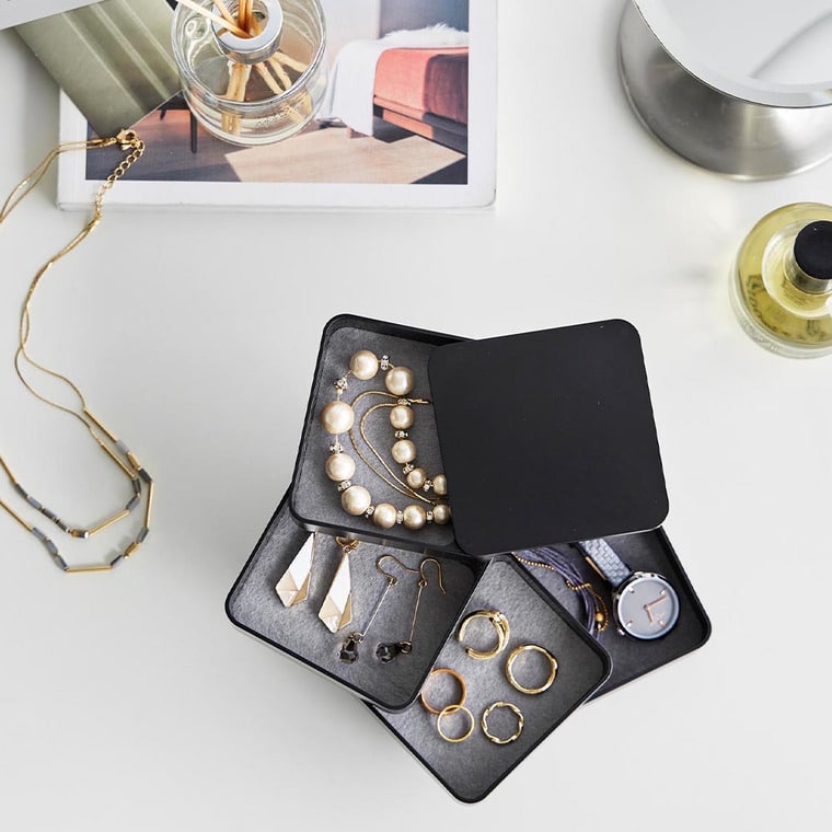 （土・日発送可） アクセサリートレー タワー 4段 スクエア 山崎実業 公式 tower 1753 1754 ホワイト ブラック