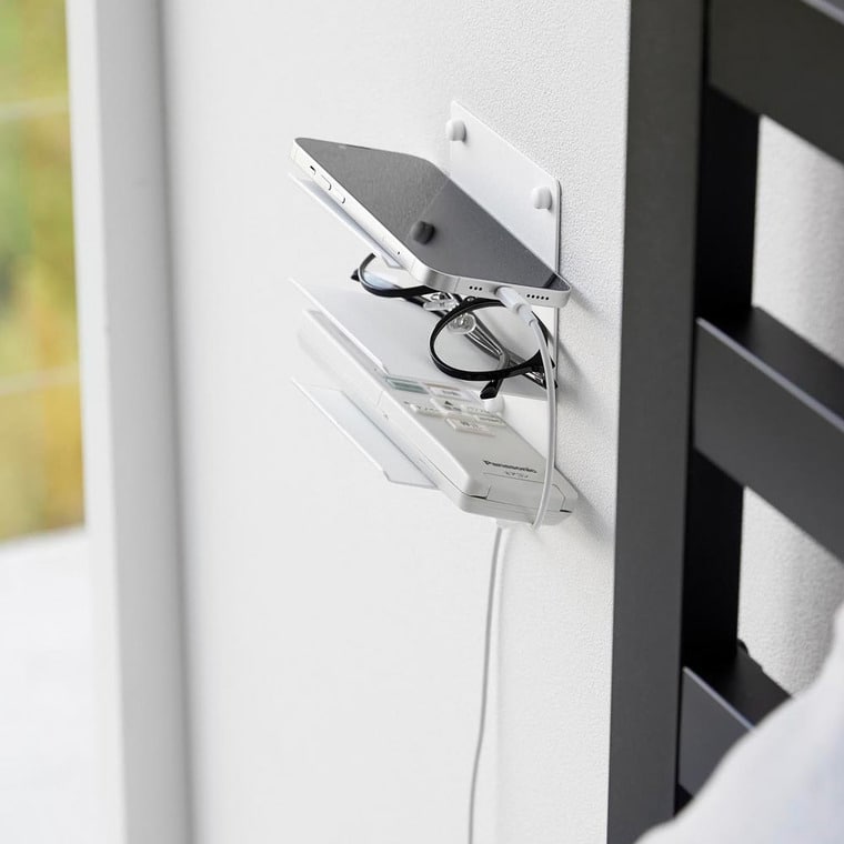 (土・日発送可) ウォールモバイル充電&収納ラック タワー 3段 石こうボード壁対応 山崎実業 公式 tower 1877 1878 ホワイト ブラック