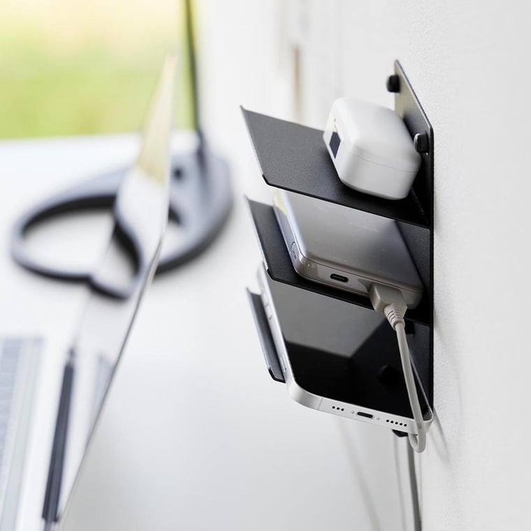 (土・日発送可) ウォールモバイル充電&収納ラック タワー 3段 石こうボード壁対応 山崎実業 公式 tower 1877 1878 ホワイト ブラック