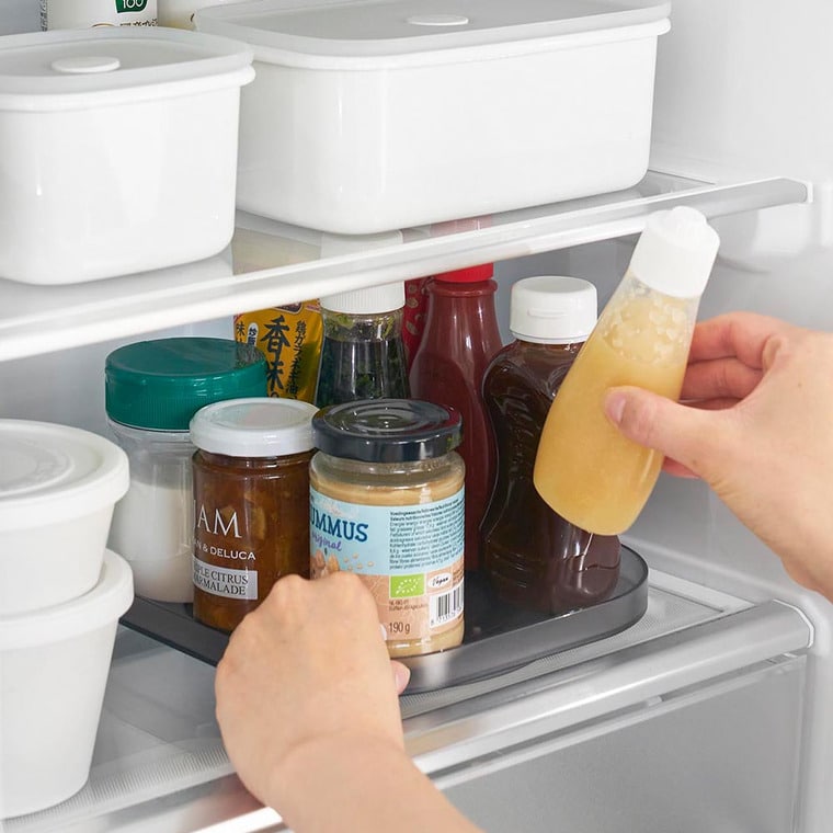 冷蔵庫中回転式トレー タワー スクエア 山崎実業 キッチン 公式 tower 1322 1323 ホワイト ブラック