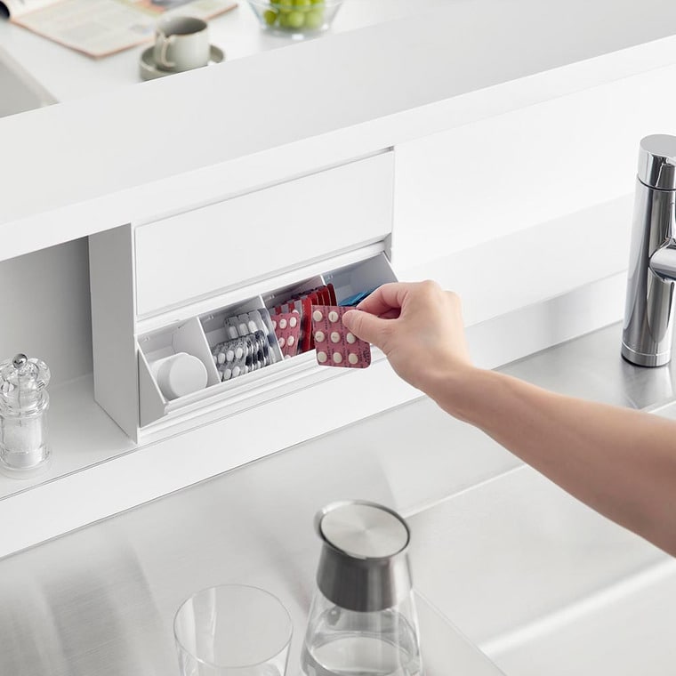 マグネットお薬&サプリメント収納ケース タワー 山崎実業 公式 tower 1357 1358 ホワイト ブラック 送料無料