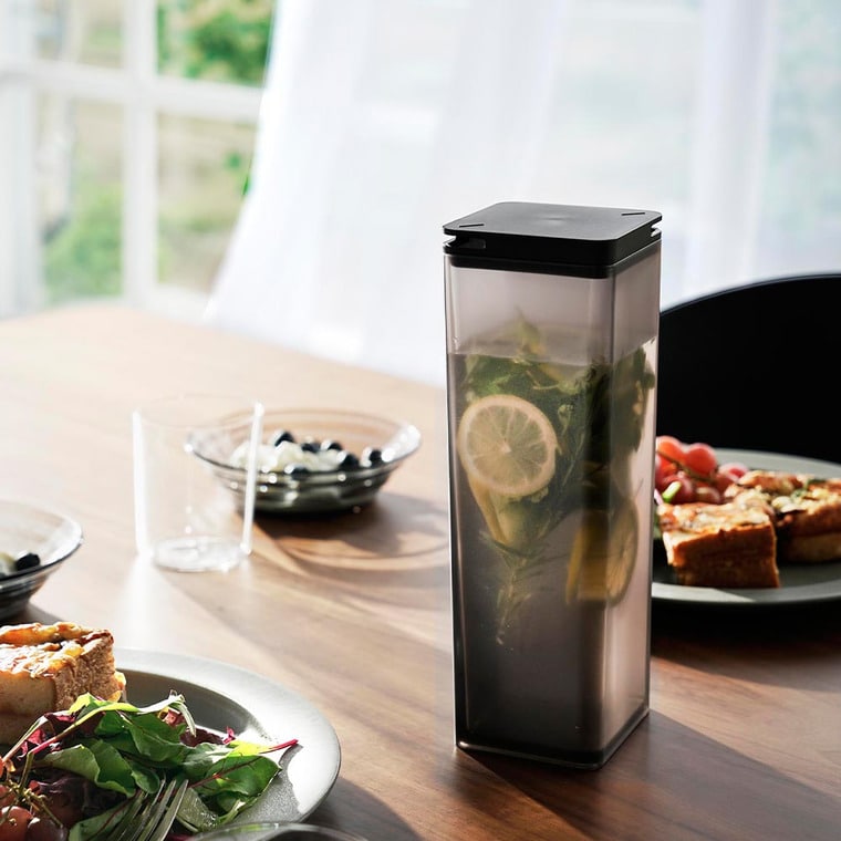 水はね防止フィルター付き両方から注げる冷水筒 タワー 山崎実業 公式 tower 10237 10238 ホワイト ブラック / 1.2L ピッチャー