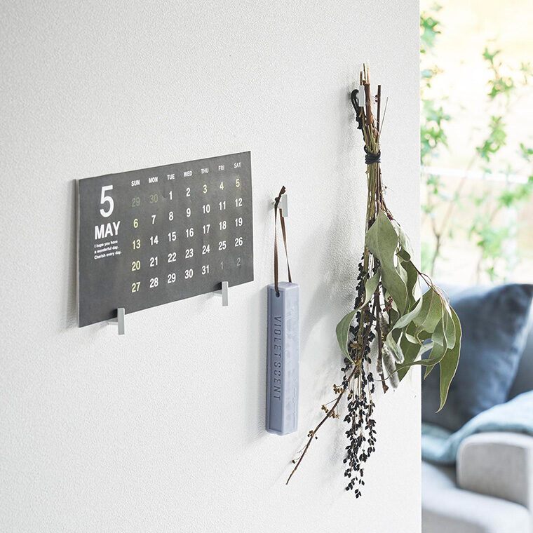 2本の針で抜けにくいフック画鋲 タワー S 4個組 山崎実業 tower 1923 1924 ホワイト ブラック / 石こうボード壁対応 耐荷重 1kg