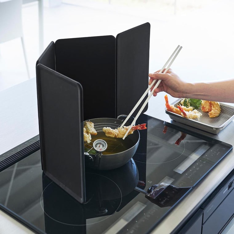 マグネットレンジガード タワー 4枚パネル 山崎実業 tower 1456 1457 ホワイト ブラック / IHクッキングヒーター専用 送料無料