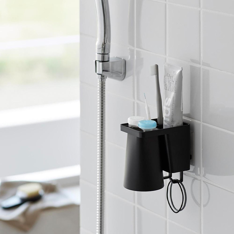 [ フィルムフック1人用歯ブラシホルダー&マグネットタンブラー タワー ] 山崎実業 公式 tower 1295 1296 ホワイト ブラック / マグネットタンブラー うがい コップ 歯ブラシホルダー 歯磨き粉 歯ブラシ スタンド マグネット