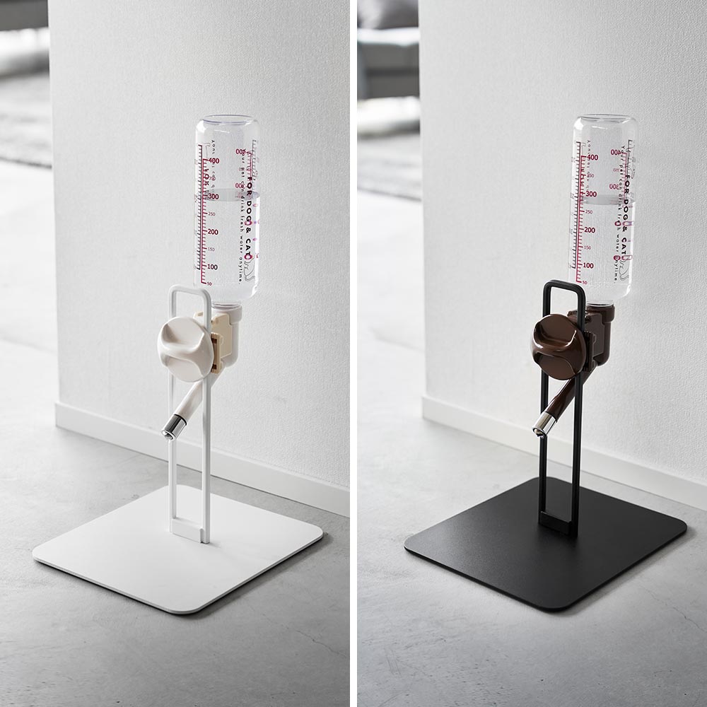 [ ペット用ボトル給水器スタンド ヌークス S ] 山崎実業 nooks 10009 10010 ホワイト ブラック / ペット 給水器 給水スタンド 水飲み ボトル 給水 スタンド 水飲み器 犬 猫 500mL ノズル 受け皿 ペットグッズ