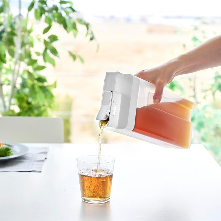 倒して置けてそのまま注げる冷水筒 タワー 2.2L 山崎実業 公式 tower 10029 10030 ホワイト ブラック 送料無料