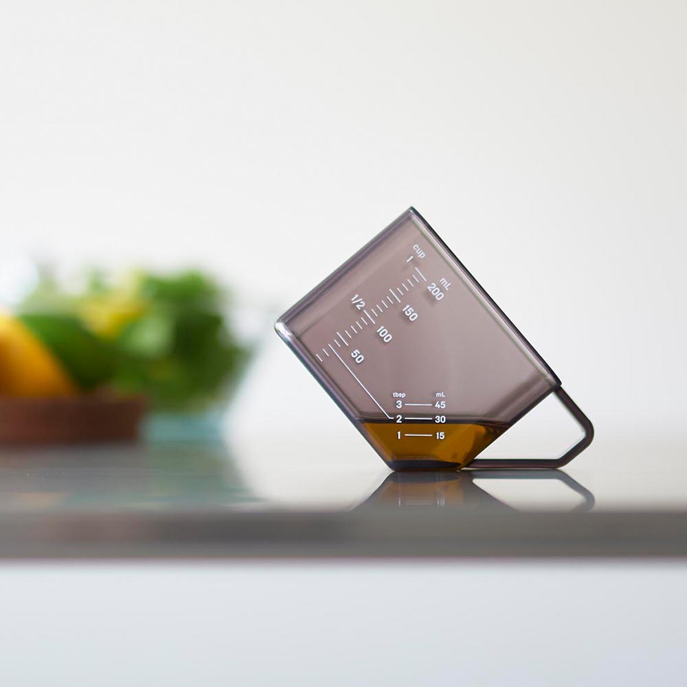 大さじも量れる計量カップ タワー 山崎実業 公式 tower 10143 10144 ホワイト ブラック / 200mL 大さじ 耐熱 食洗機対応 電子レンジ対応