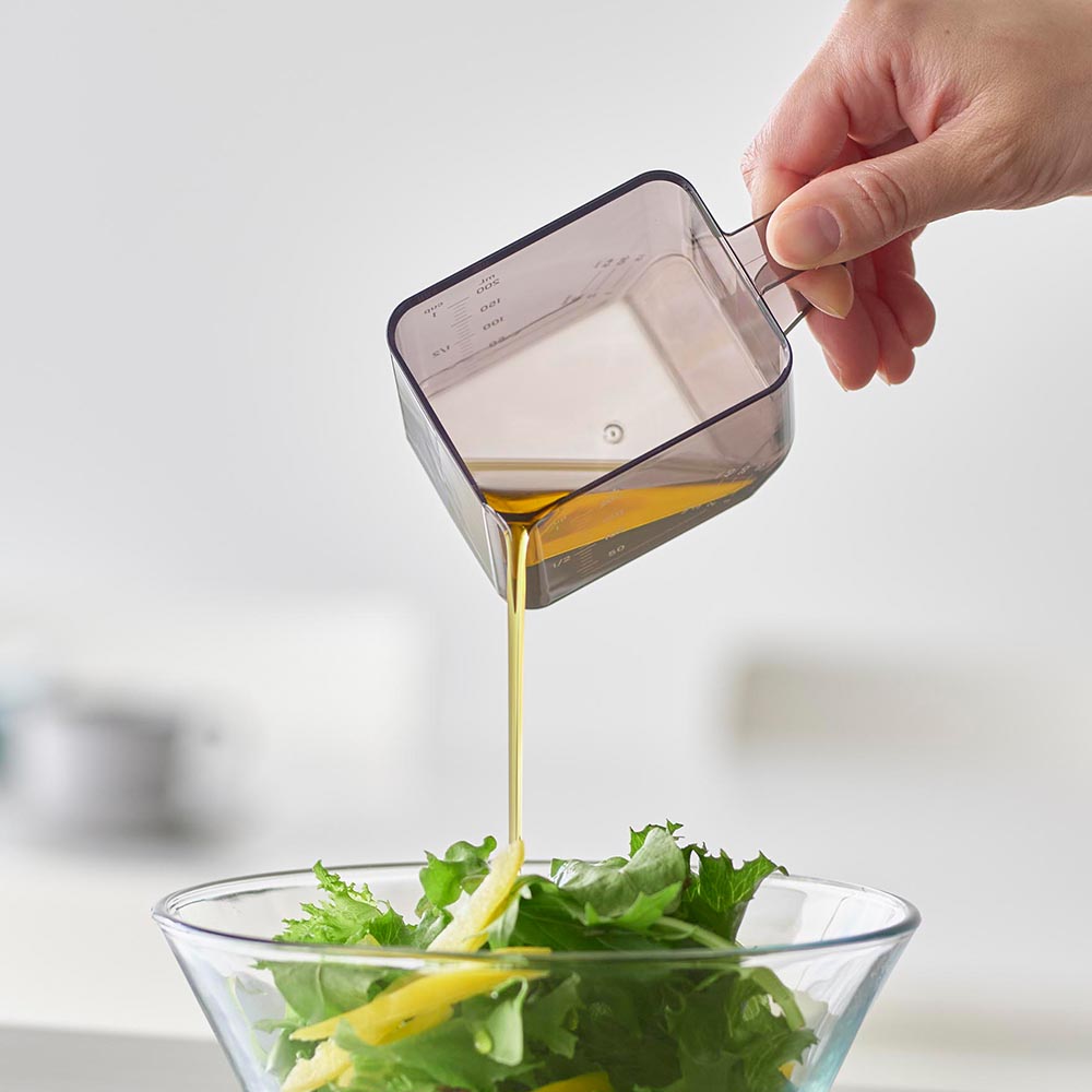 大さじも量れる計量カップ タワー 山崎実業 公式 tower 10143 10144 ホワイト ブラック / 200mL 大さじ 耐熱 食洗機対応 電子レンジ対応