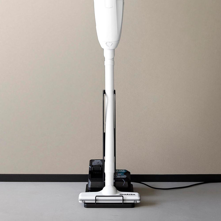 山崎実業 tower スティッククリーナー紙パック&充電器収納スタンド タワー 公式 10260 10261 ホワイト ブラック 送料無料