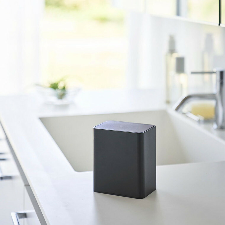 山崎実業 tower ポップアップ式綿棒ケース タワー 公式 10284 10285 ホワイト ブラック