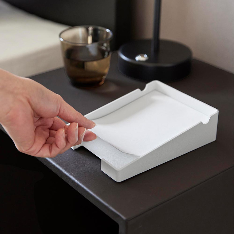 ペンが置けるメモホルダー タワー 山崎実業 公式 tower 10328 10329 ホワイト ブラック / A6サイズ トレー メモパッド