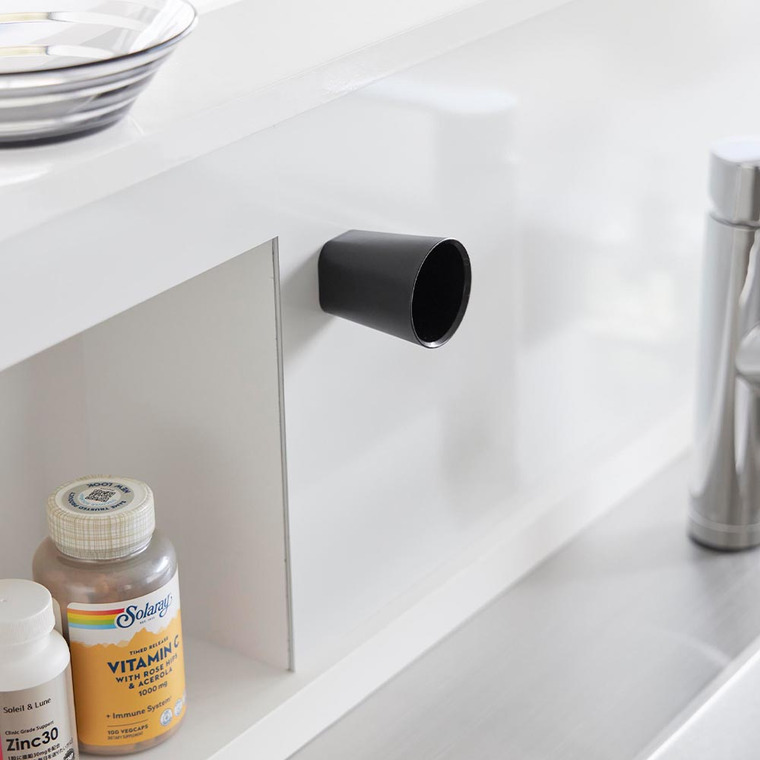 ちょこっとお薬マグネットタンブラー タワー 山崎実業 tower 10399 10400 ホワイト ブラック