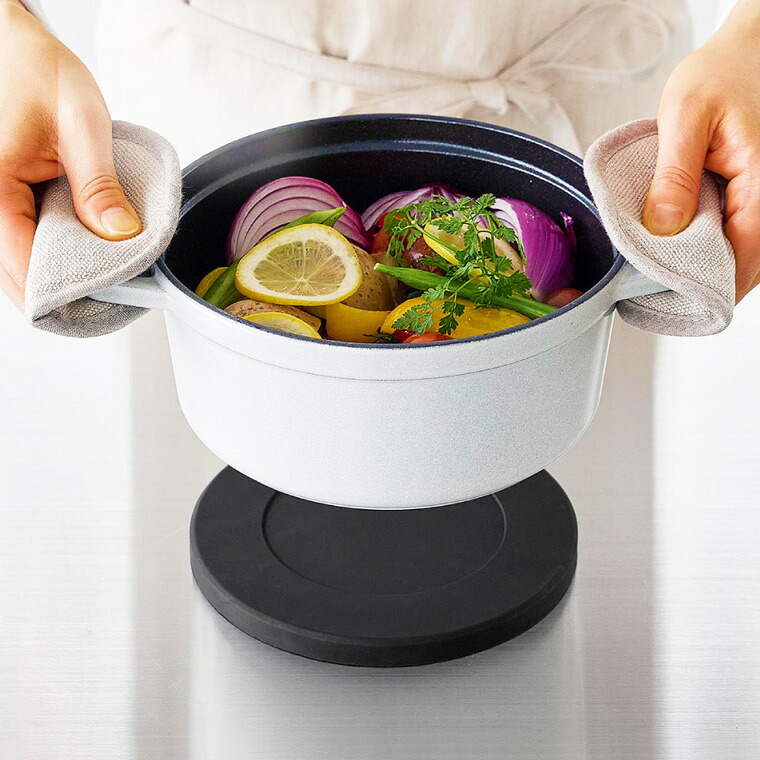 マグネットシリコーン鍋敷き タワー 丸型 山崎実業 tower 公式 10318 10319 ホワイト ブラック 送料無料