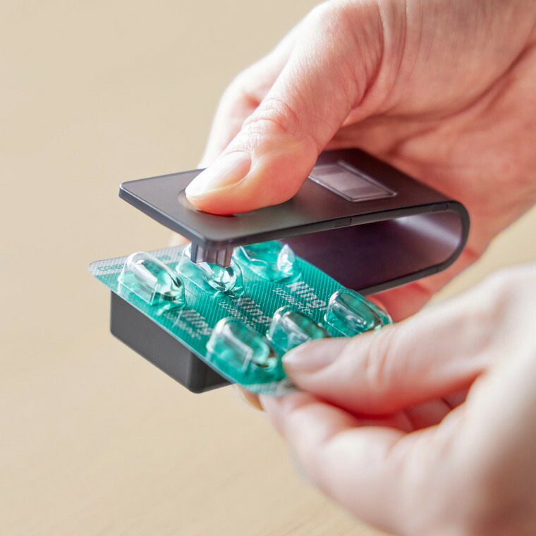 山崎実業 tower 押すだけ簡単マグネット錠剤オープナー タワー 公式 ホワイト ブラック 10432 10433