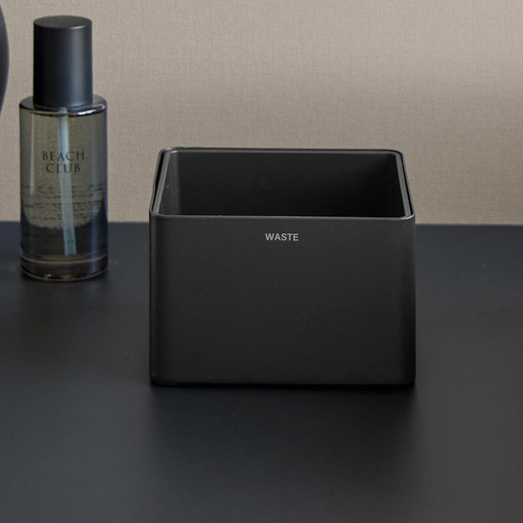 tower インナーボックス付き洗面室用ゴミ箱 タワー 山崎実業 10709 10710 ホワイト ブラック 送料無料