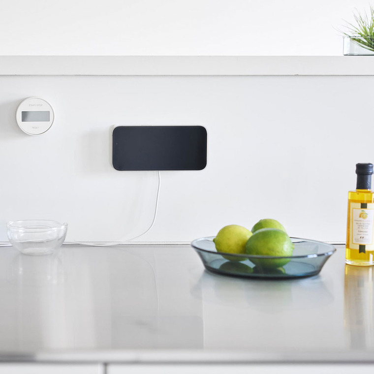 山崎実業 tower マグネットスマートフォン充電ホルダー タワー 公式 10086 10087 ホワイト ブラック