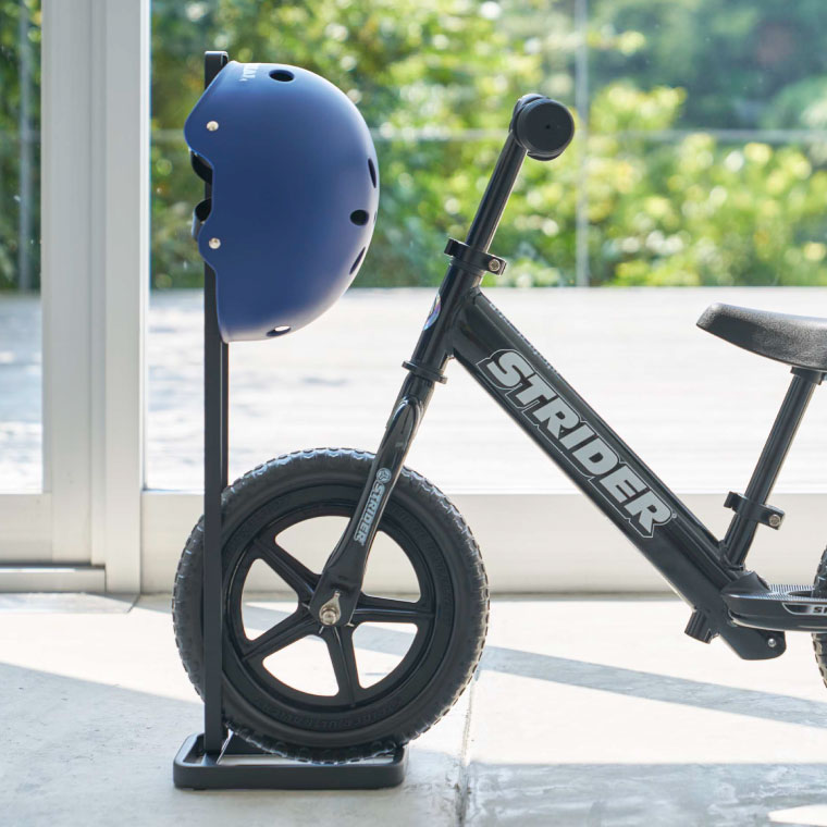 ペダルなし自転車＆ヘルメットスタンド タワー 山崎実業 tower ホワイト/ブラック 4340 4341 タワーシリーズ