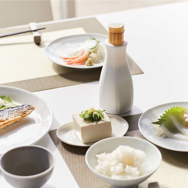 卓上醤油ボトルカバー タワー 山崎実業 tower ホワイト/ブラック 3936 3937 タワーシリーズ