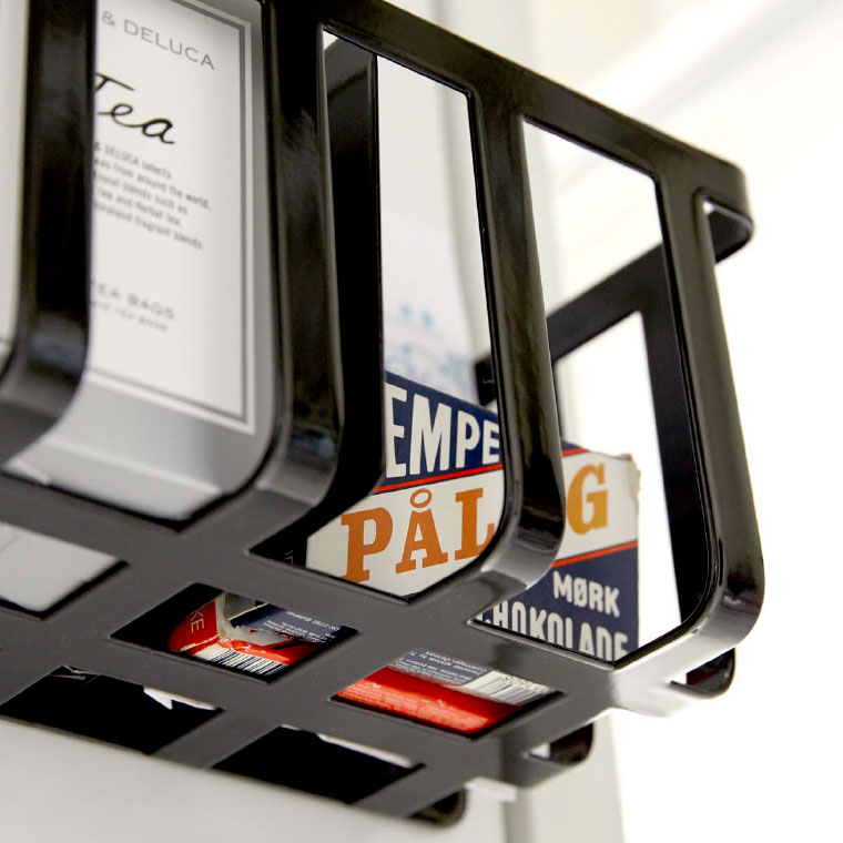 冷蔵庫横マグネットワイド収納バスケット タワー 山崎実業 tower ホワイト/ブラック 4246 4247 タワーシリーズ マグネット