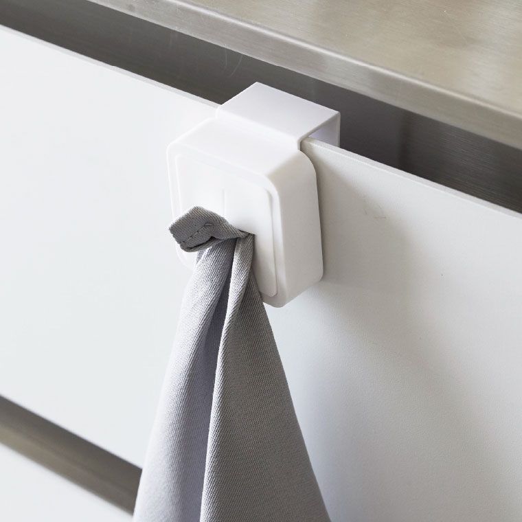 シンク扉タオルホルダー タワー 山崎実業 tower タオル ホワイト/ブラック 4250 4251 タワーシリーズ