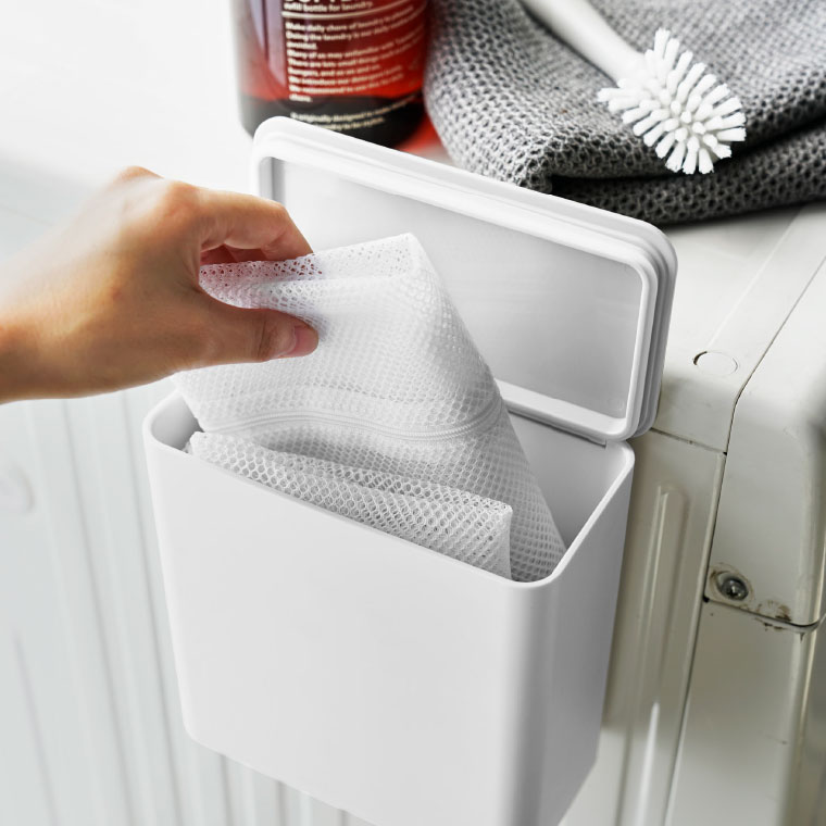 マグネット洗濯洗剤ボールストッカー タワー 山崎実業 tower ホワイト/ブラック 4266 4267 タワーシリーズ マグネット