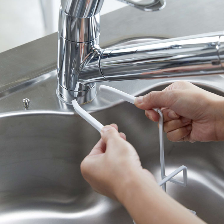 蛇口にかけるスポンジホルダー ダブル タワー 山崎実業 tower ホワイト/ブラック 4390 4391 タワーシリーズ