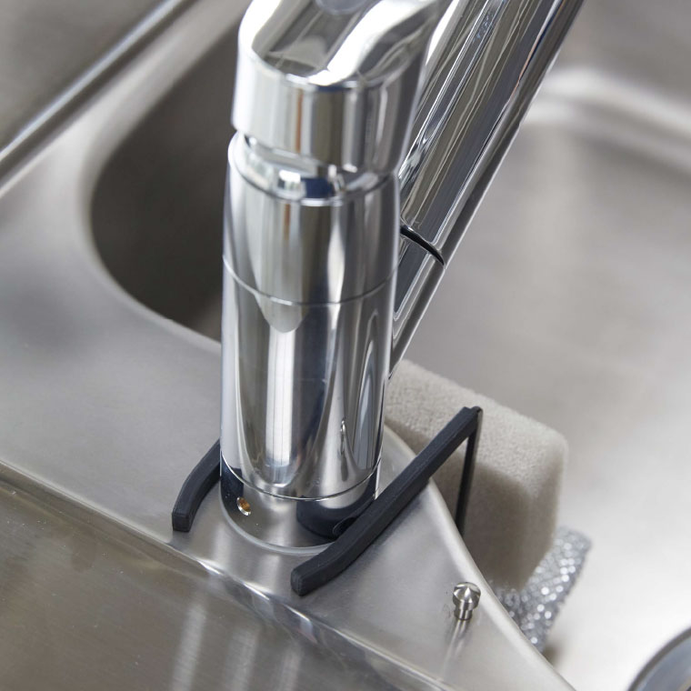 蛇口にかけるスポンジホルダー ダブル タワー 山崎実業 tower ホワイト/ブラック 4390 4391 タワーシリーズ