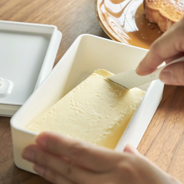 バルブ付き密閉バターケース タワー 山崎実業 tower ホワイト/ブラック 4821 4822 タワーシリーズ