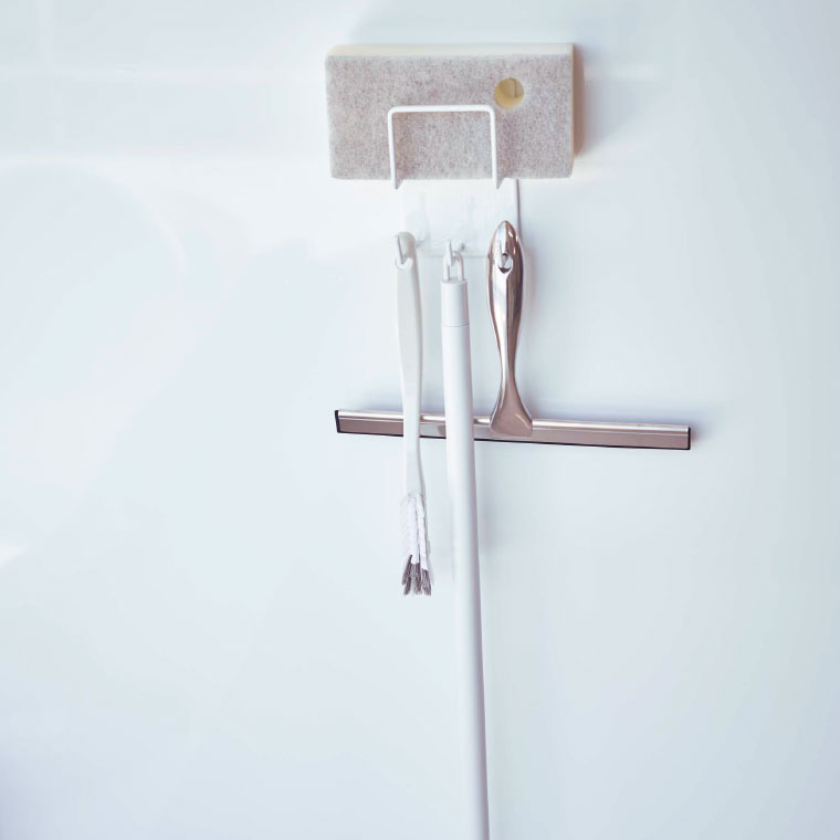 マグネットバスルームクリーニングツールホルダー タワー 山崎実業 tower スポンジホルダー ホワイト/ブラック 4976 4977 タワーシリーズ