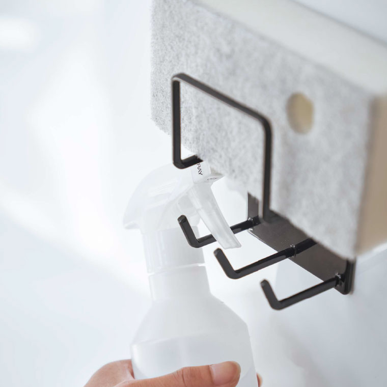 マグネットバスルームクリーニングツールホルダー タワー 山崎実業 tower スポンジホルダー ホワイト/ブラック 4976 4977 タワーシリーズ