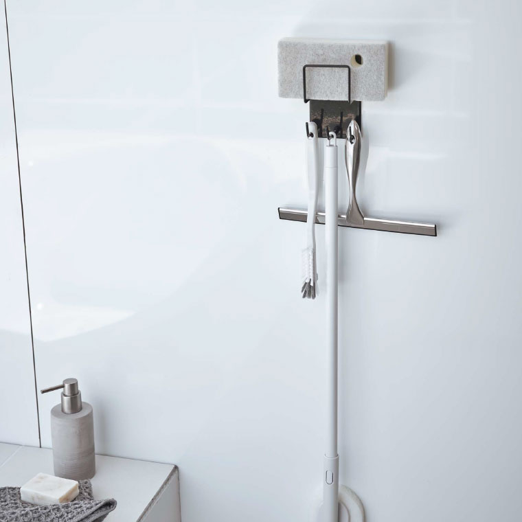 マグネットバスルームクリーニングツールホルダー タワー 山崎実業 tower スポンジホルダー ホワイト/ブラック 4976 4977 タワーシリーズ